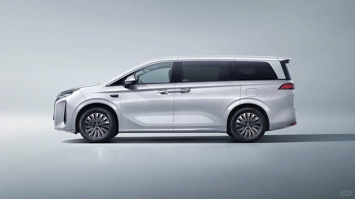 BYD M9 – Dinh Thự Di Động 1.200Km với công nghệ Super Hybird 5.0 Từ BYD